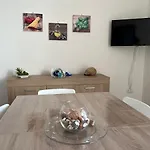 Lu Paparoni *